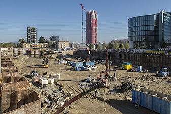 Baugrube am Stadtrand in Dübendorf