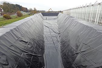 Gewächshaus Stocken, Hinwil mit Regenbecken-Erstellung