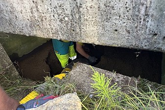 Absaugung Schlamm und Sedimente in der Unterführung unter beengten Platzverhältnissen