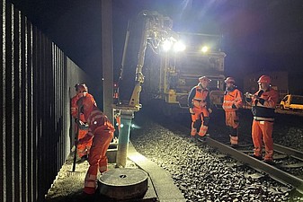 Absaugung Gleisschotter mit Kraftarm