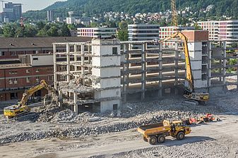 Zollfreilager Albisrieden Teilgebiet A-E, Abbruch eines Gebäudes