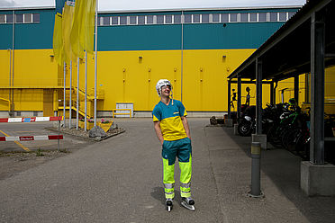 Unser Lernender Kaufmann spielt neben seiner Lehre Eishockey