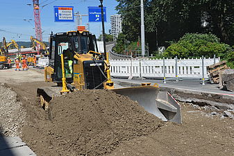 Neue Fundationsschicht nach dem Tramgleisrückbau 